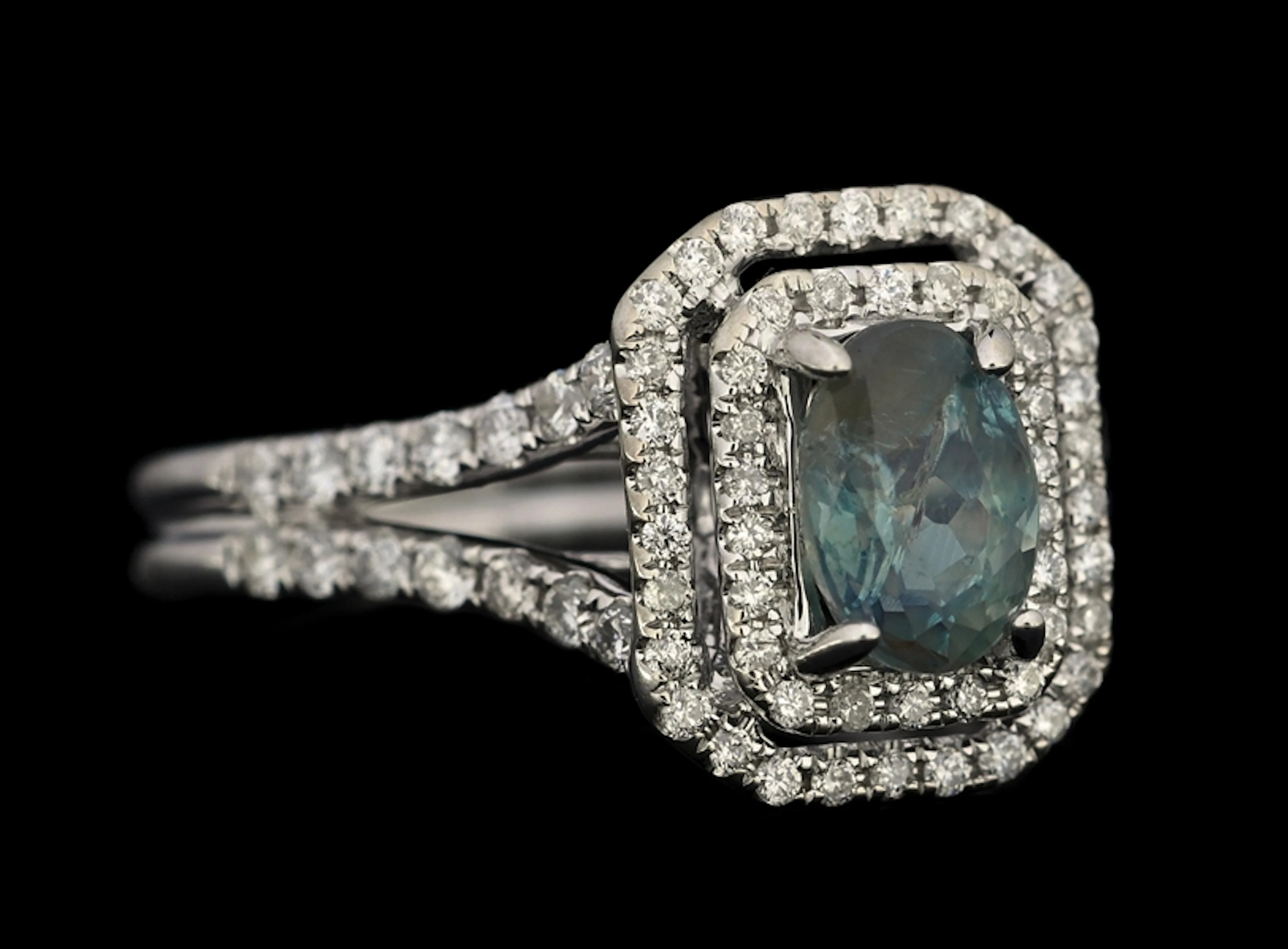 18K WHITE GOLD NATURAL ALEXANDRITE & DIAMOND RING W/GIA REPORT