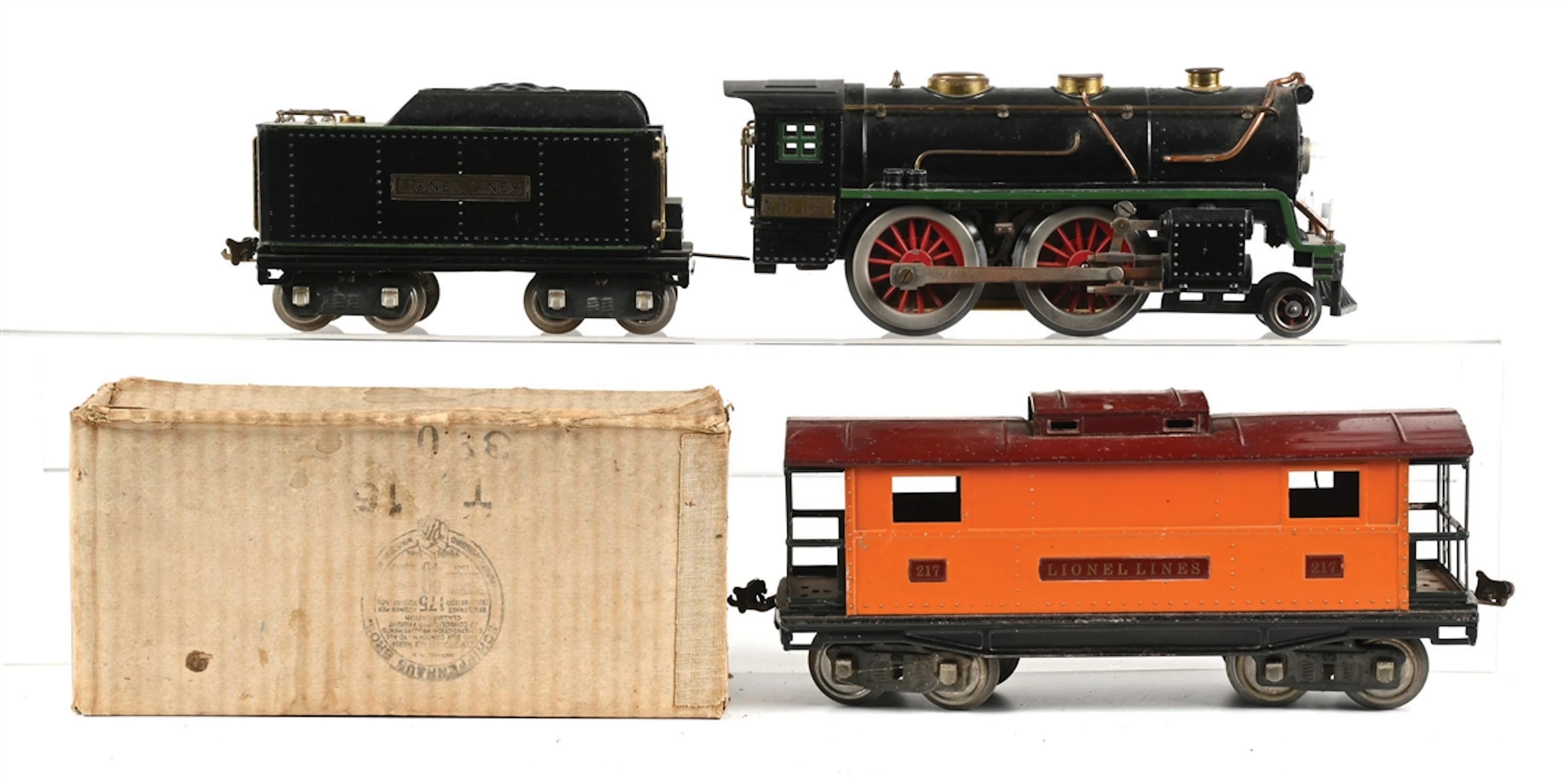 LOT OF 3: LIONEL STD-GA. 384 STEAM LOCO, TENDER & 217 CABOOSE