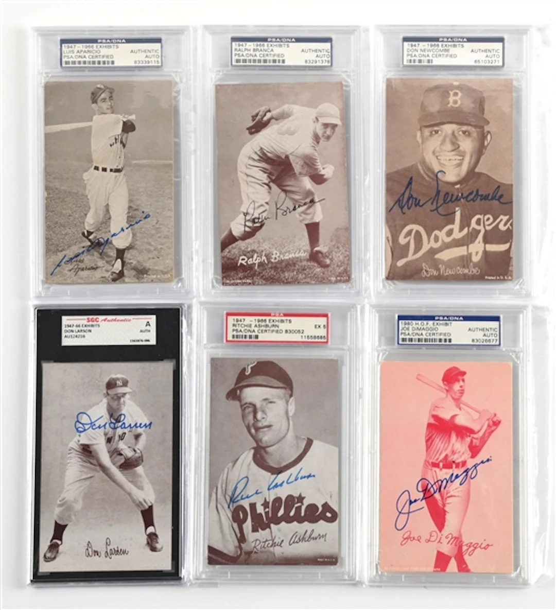 LOT OF 6: EXHIBIT SIGNED POSTCARDS INCLUDING DIMAGGIO
