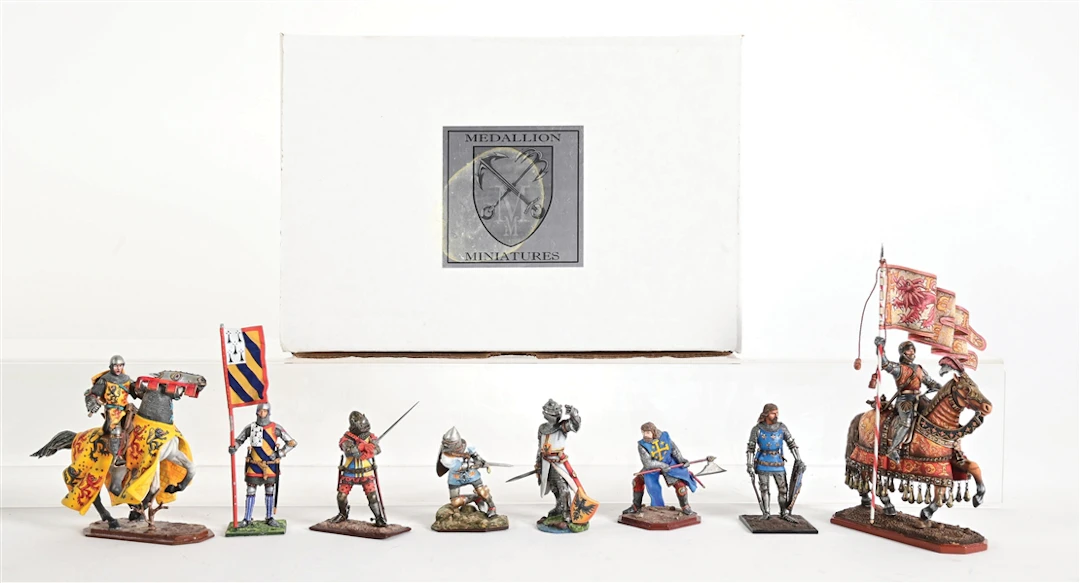 LOT OF 8: RUSSIAN HISTORICAL MEDIEVAL MINIATURES