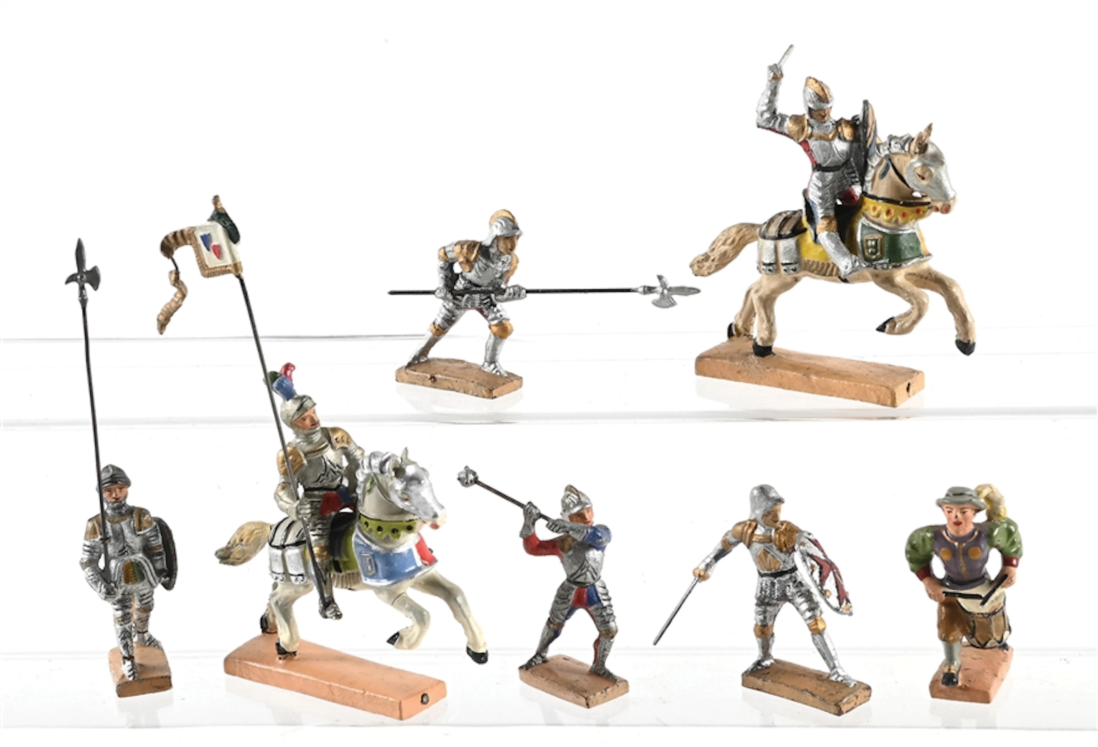 LOT OF 7: PRE-WAR LINEOL KNIGHTS, FOOT & MOUNTED