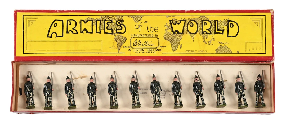 W. BRITAIN'S SET NO. 1913 CAMERONIANS
