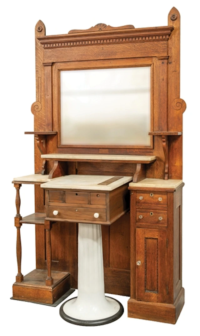 WOODEN BAR WITH CASH DRAWER
