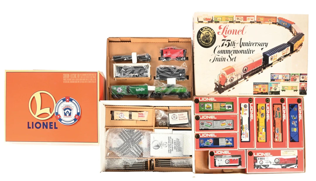 LOT OF 2: LIONEL O-GA. LITTLE LEAGUE BASEBALL READY-TO-RUN 0-27 GA.