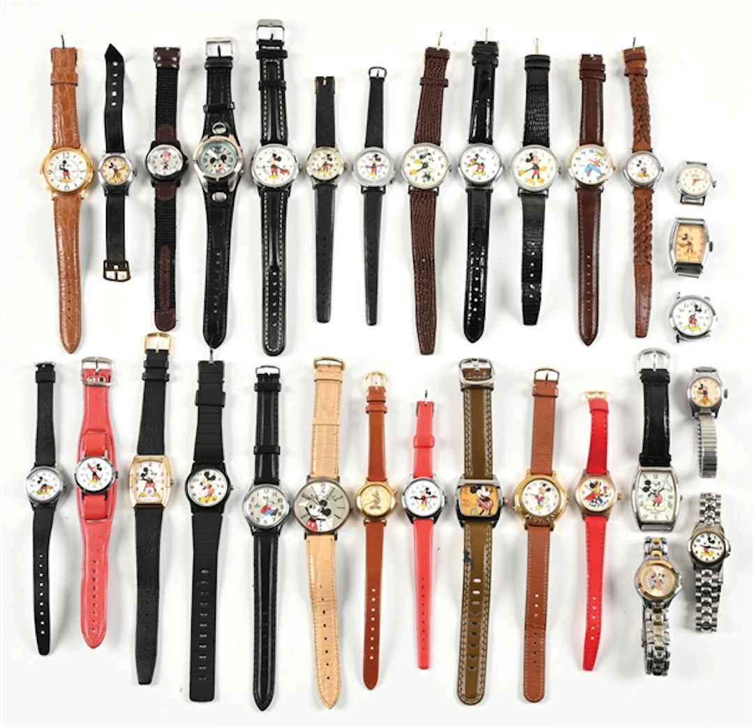 LARGE LOT OF MICKEY MOUSE WATCHES