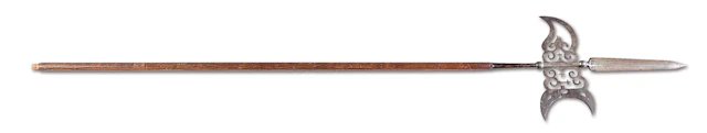 VERY ATTRACTIVE PIERCED HALBERD WITH HAFT.