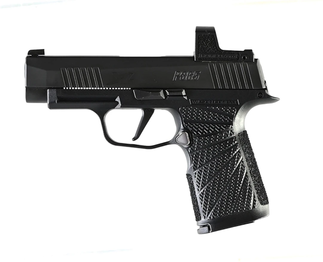(M) SIG SAUER P365XL WITH WILSON COMBAT GRIP FRAME.