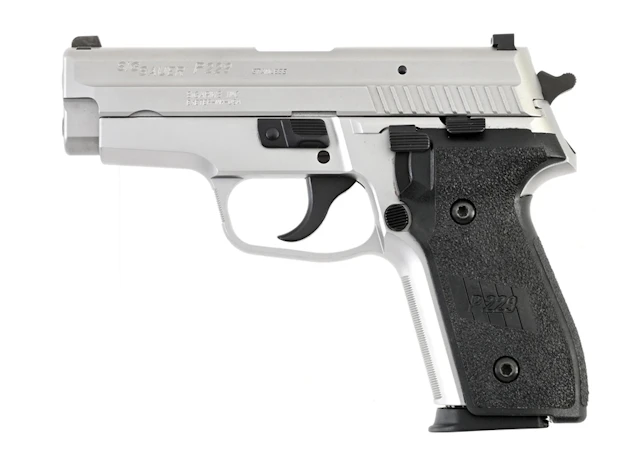 (M) SIG SAUER P229 SEMI-AUTOMATIC PISTOL WITH CASE