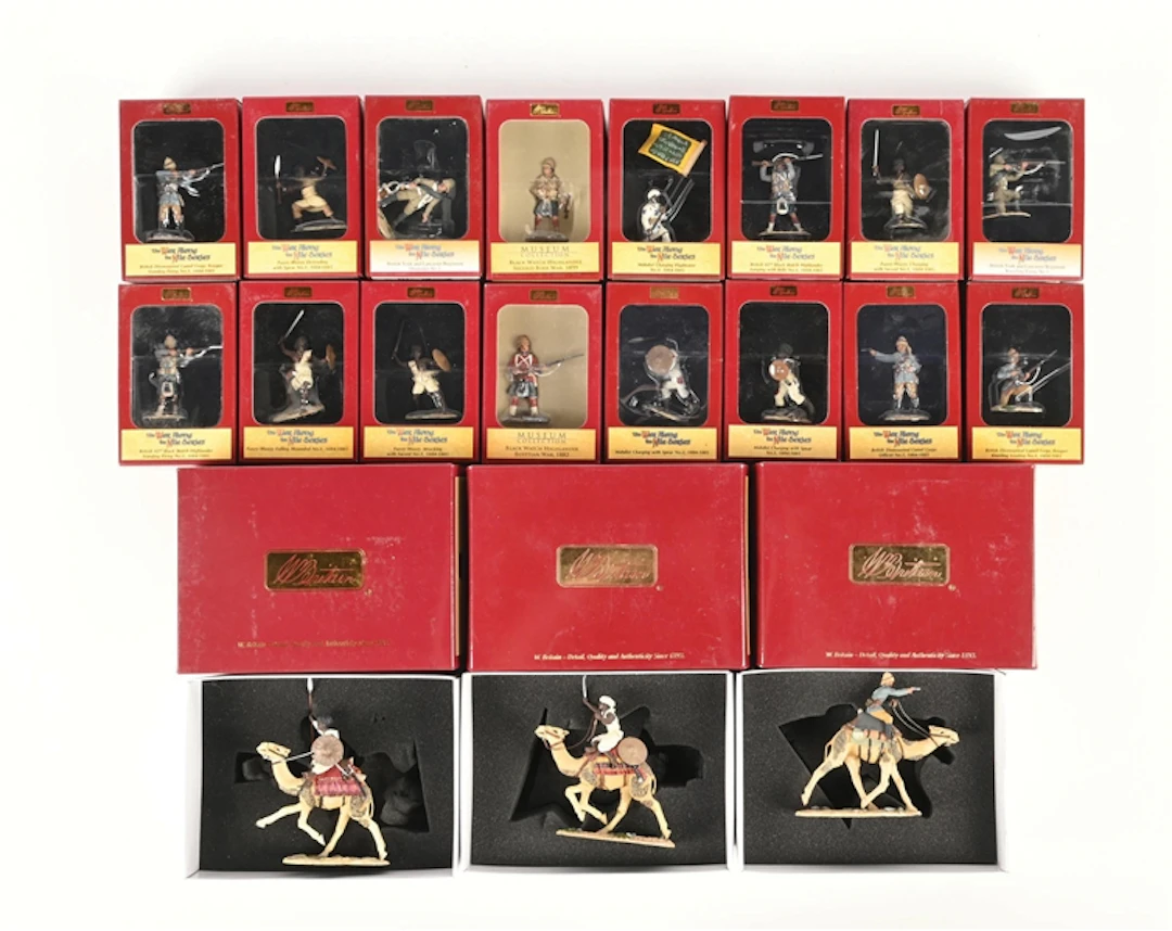 LOT OF 19: W. BRITAINS THE WAR ALONG THE NILE SERIES BRITISH & MAHDIST