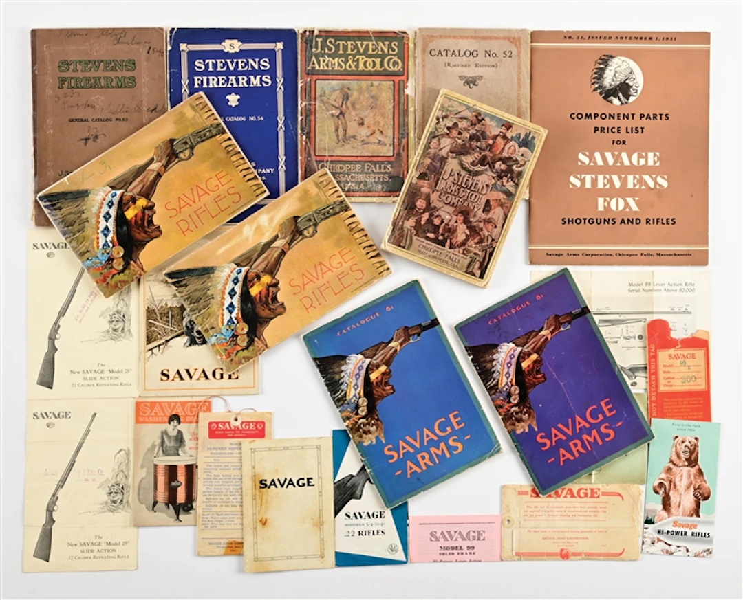 LARGE LOT OF 19 VINTAGE STEVENS AND SAVAGE GUN CATALOGS, FLYERS, PAPER.