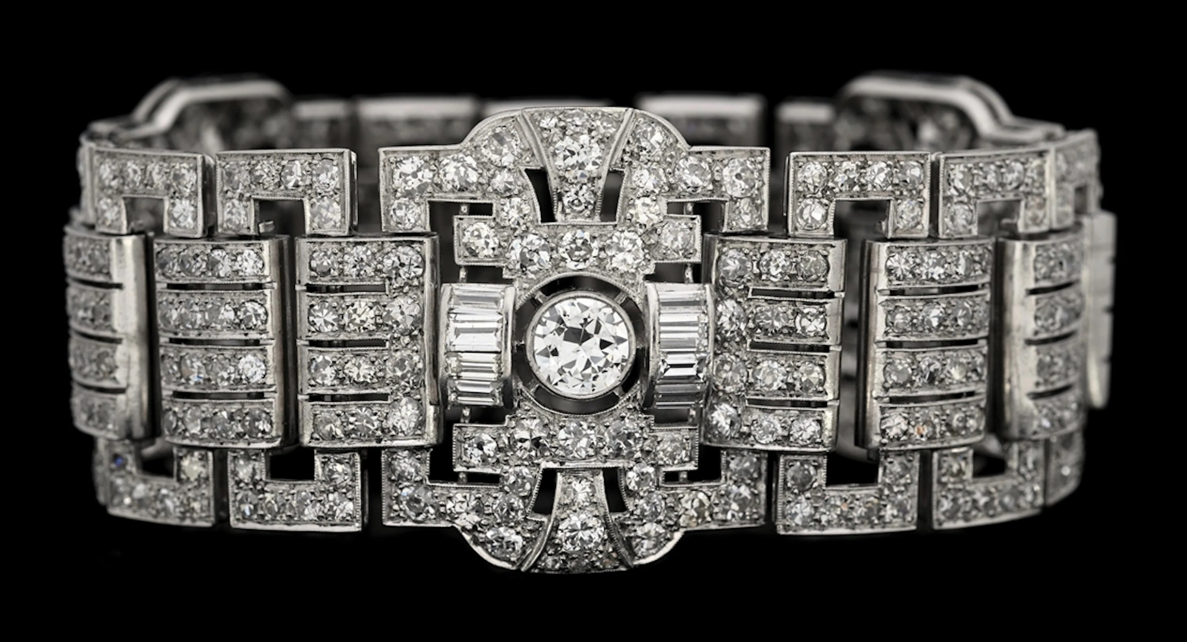 PLATINUM ART DECO 30CT TW DIAMOND BRACELET