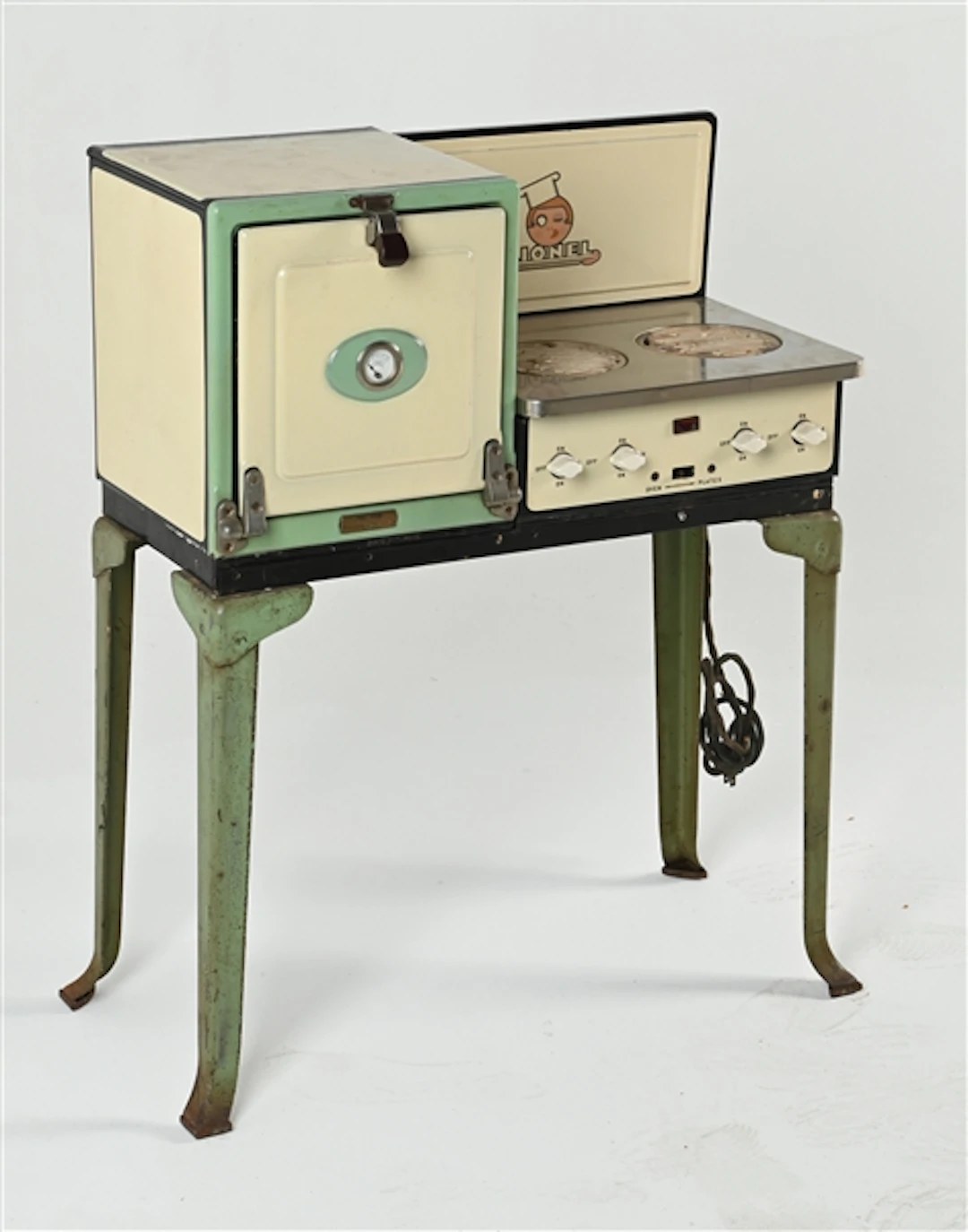 LIONEL PREWAR CHILD'S ELECTRIC STOVE RANGE #455