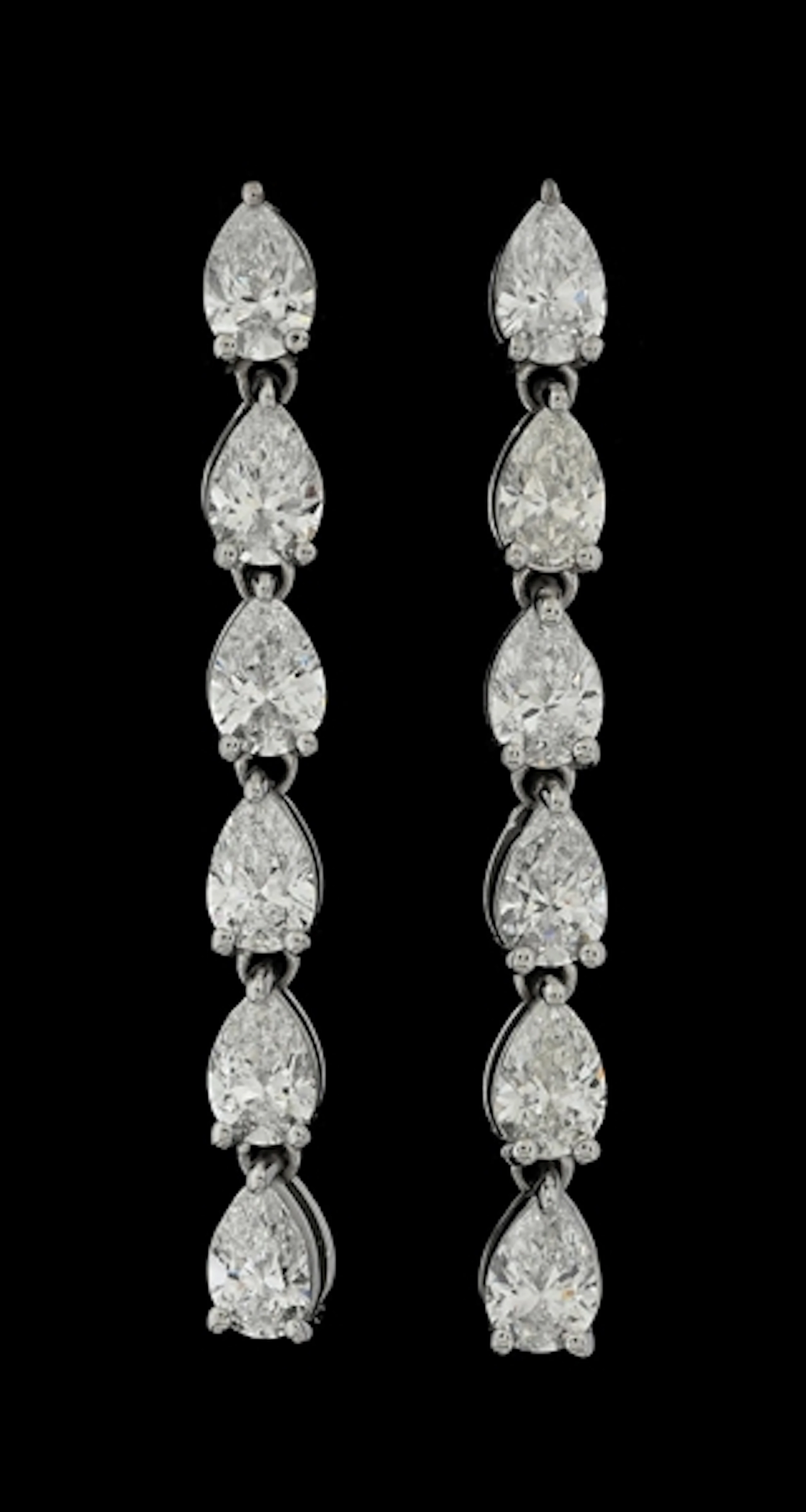 PLATINUM DIAMOND DROP EARRINGS, 3.20CT TW