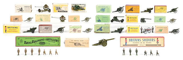 LARGE W. BRITAINS ARTILLERY GROUPING
