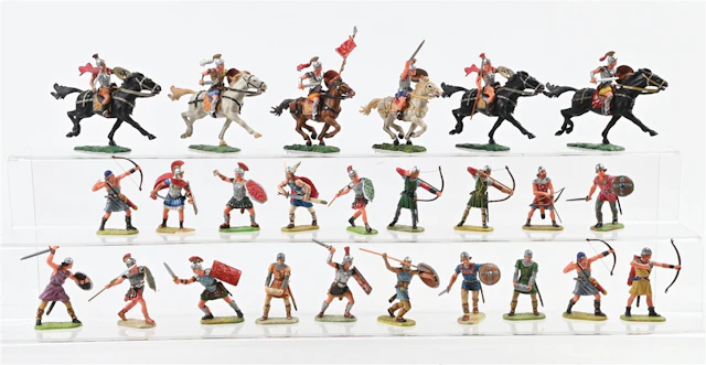 LOT OF 25: ELASTOLIN ROMAN CAVALRY & LEGIONAIRES PLASTIC FIGURES
