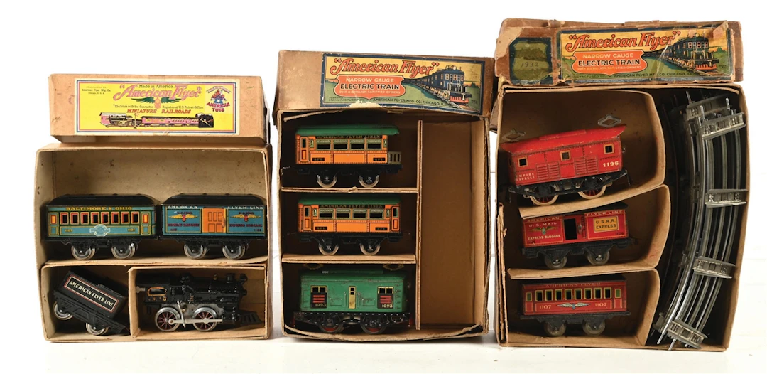 LOT OF 3: PRE-WAR AMERICAN O-GA. TIN LITHO PASSENGER SETS WITH ORIGINAL BOXES