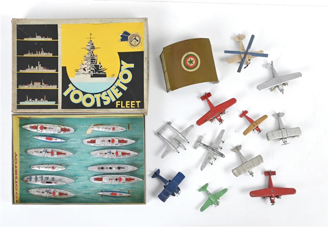 LOT OF 13: TOOTSIETOY DIECAST FLEET WITH ORIG. BOX AND AIRPORT W/ AIRPLANES