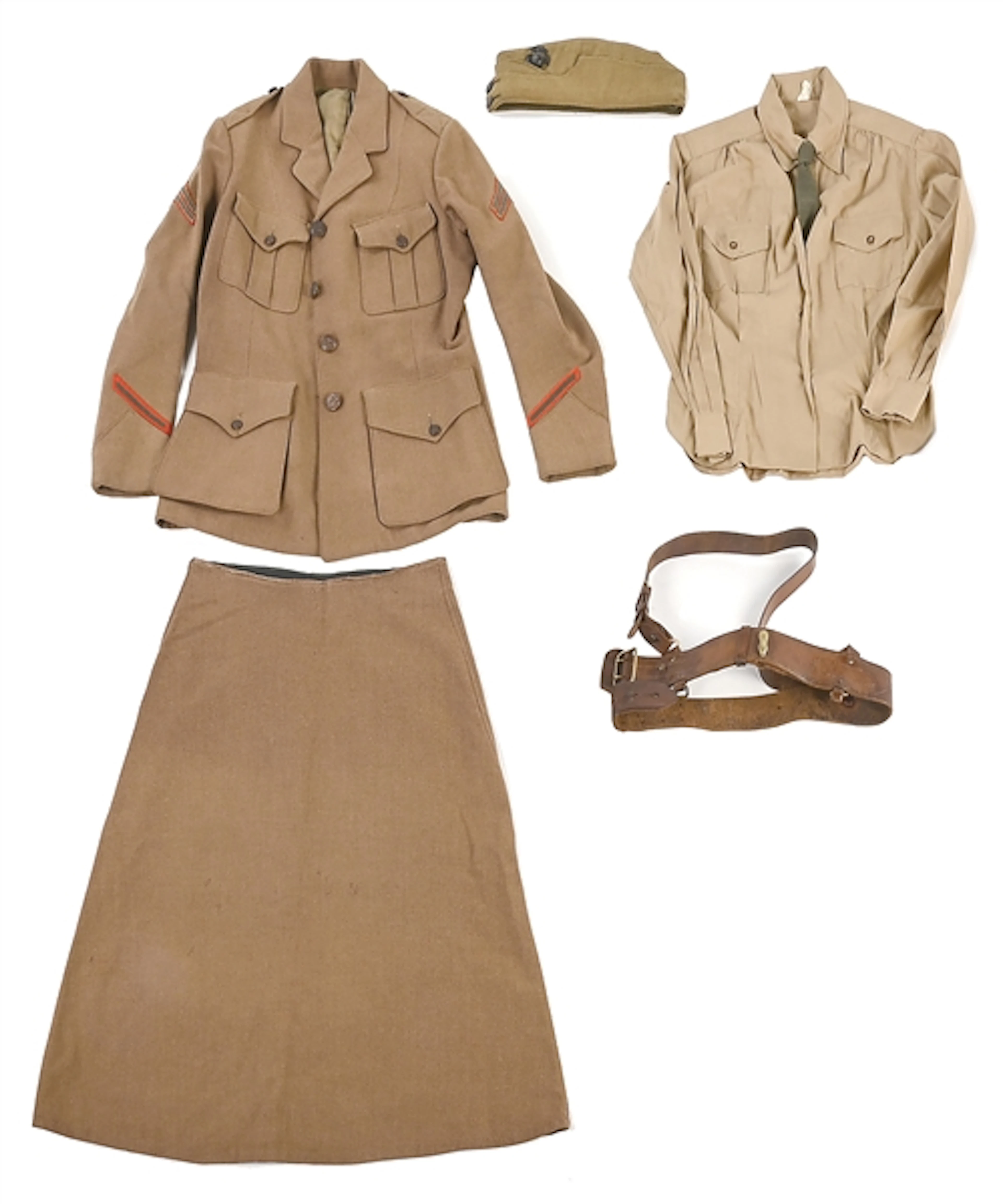 EXTREMELY RARE WWI USMC FEMALE MARINE UNIFORM GROUPING.