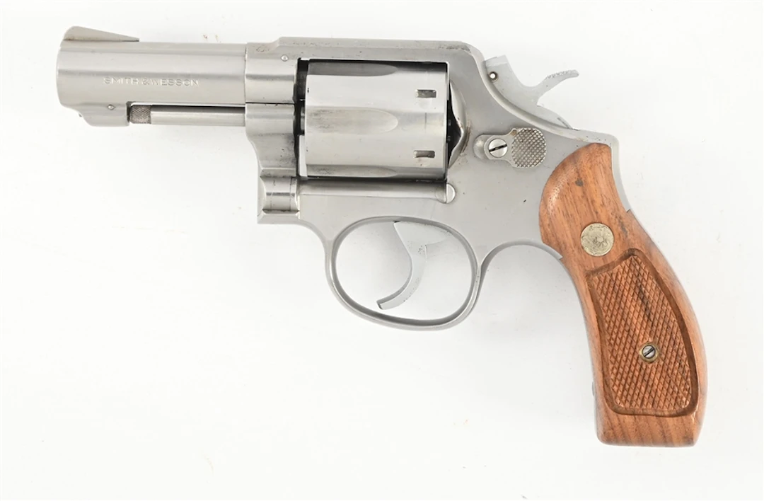 (M) SMITH & WESSON MODEL 65-2 M&P HEAVY BARREL STAINLESS REVOLVER WITH BOX