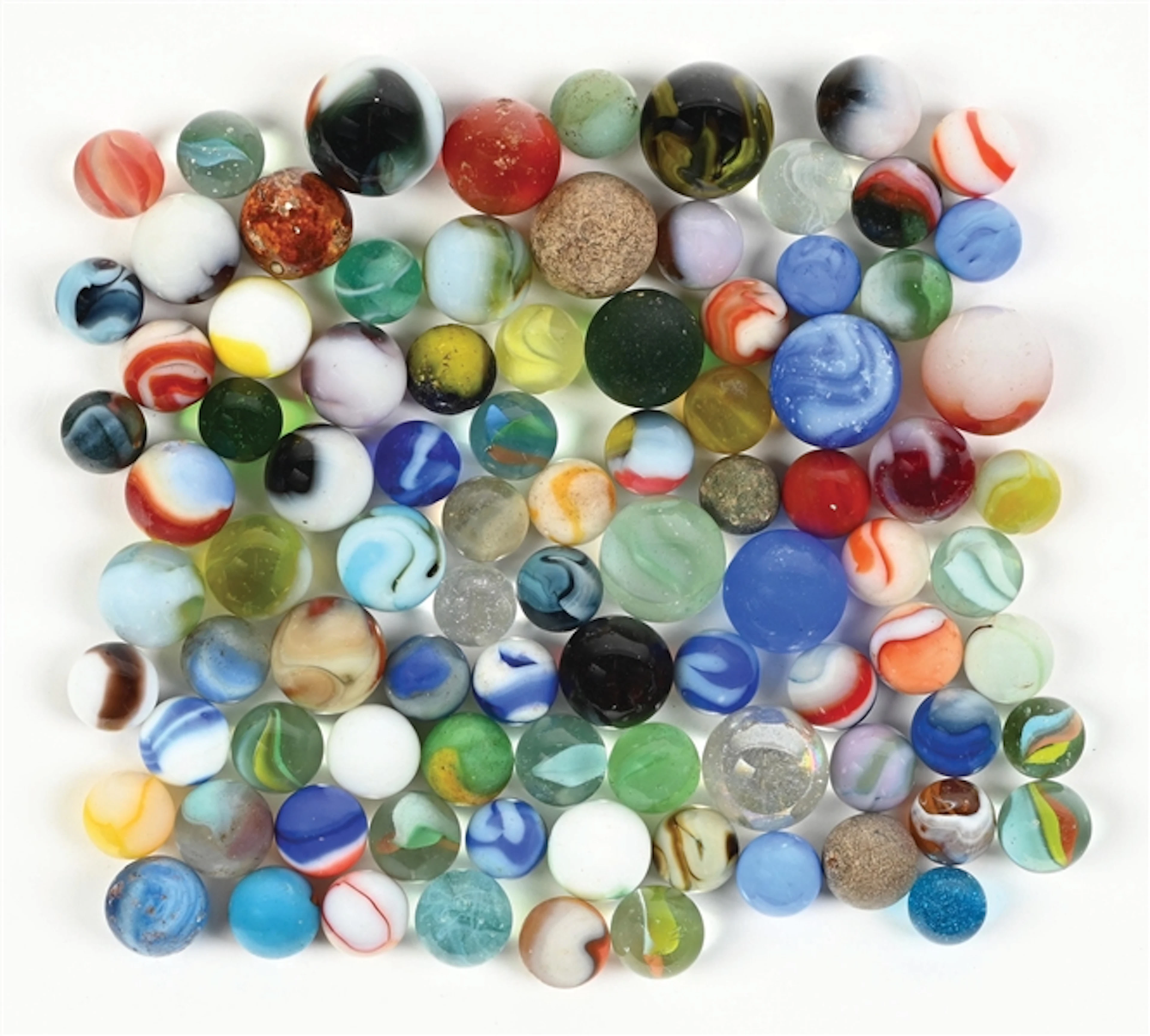 LARGE LOT OF MACHINE-MADE MARBLES