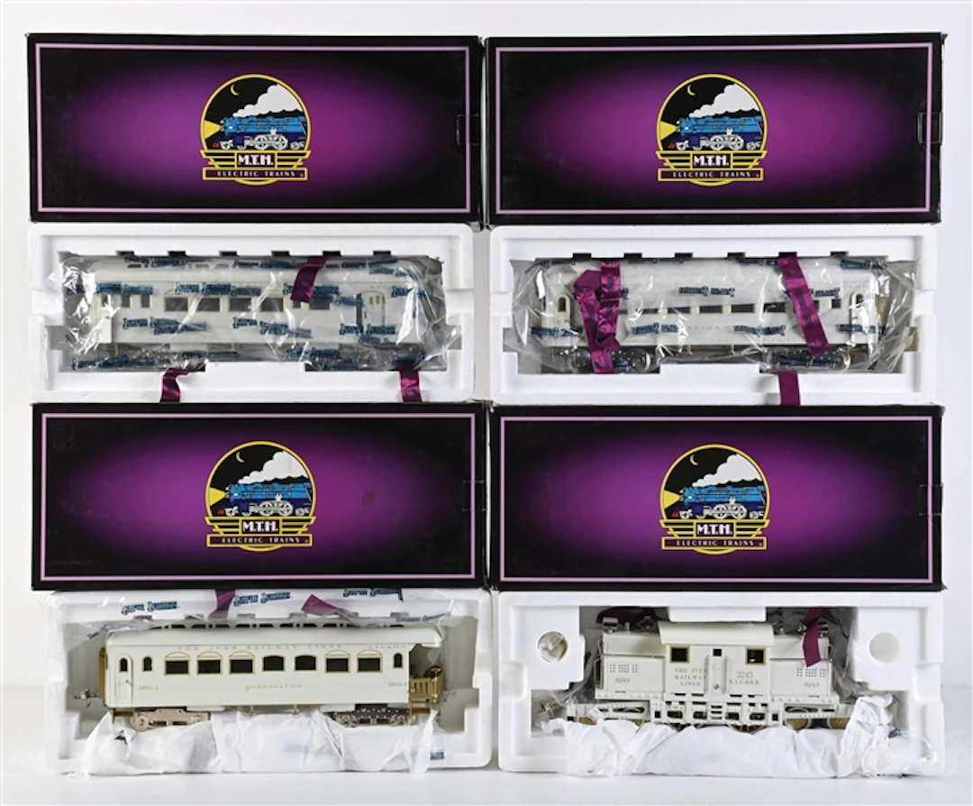 LOT OF 4: MTH TINPLATE TRADITIONS WHITE 3243R ELECTRIC ENGINE WITH