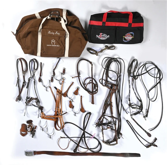 LARGE LOT OF: ASSORTED QUIRTS AND BRIDLES