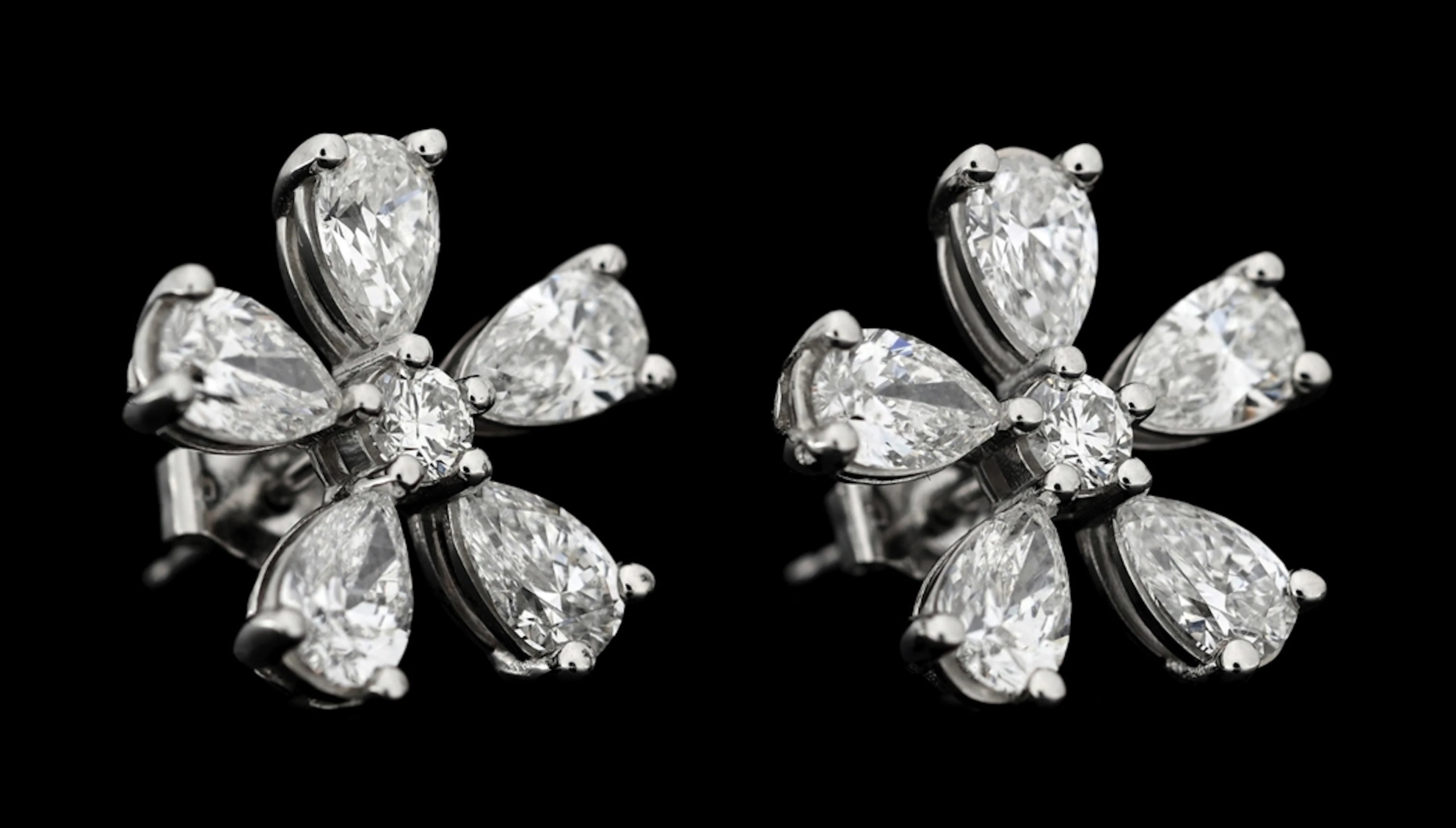 PLATINUM 3CT TW DIAMOND FLOWER EARRINGS