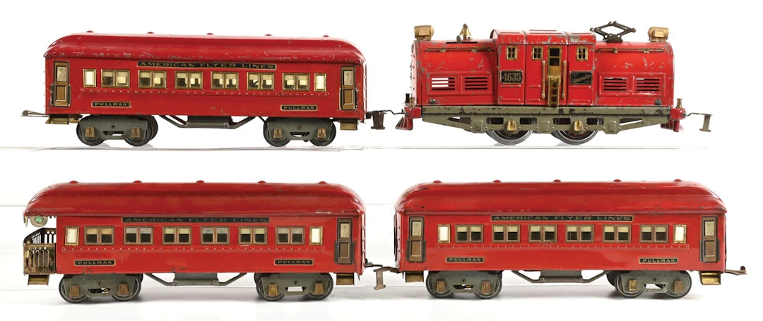 LOT OF 4: AMERICAN FLYER NO. 4635 LOCO WITH PULLMAN CARS