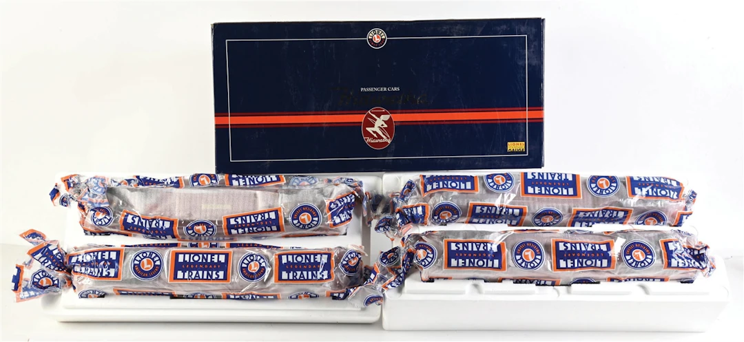 LIONEL STANDARD GA. 6-13006 HIAWATHA 4-CAR PASSENGER SET