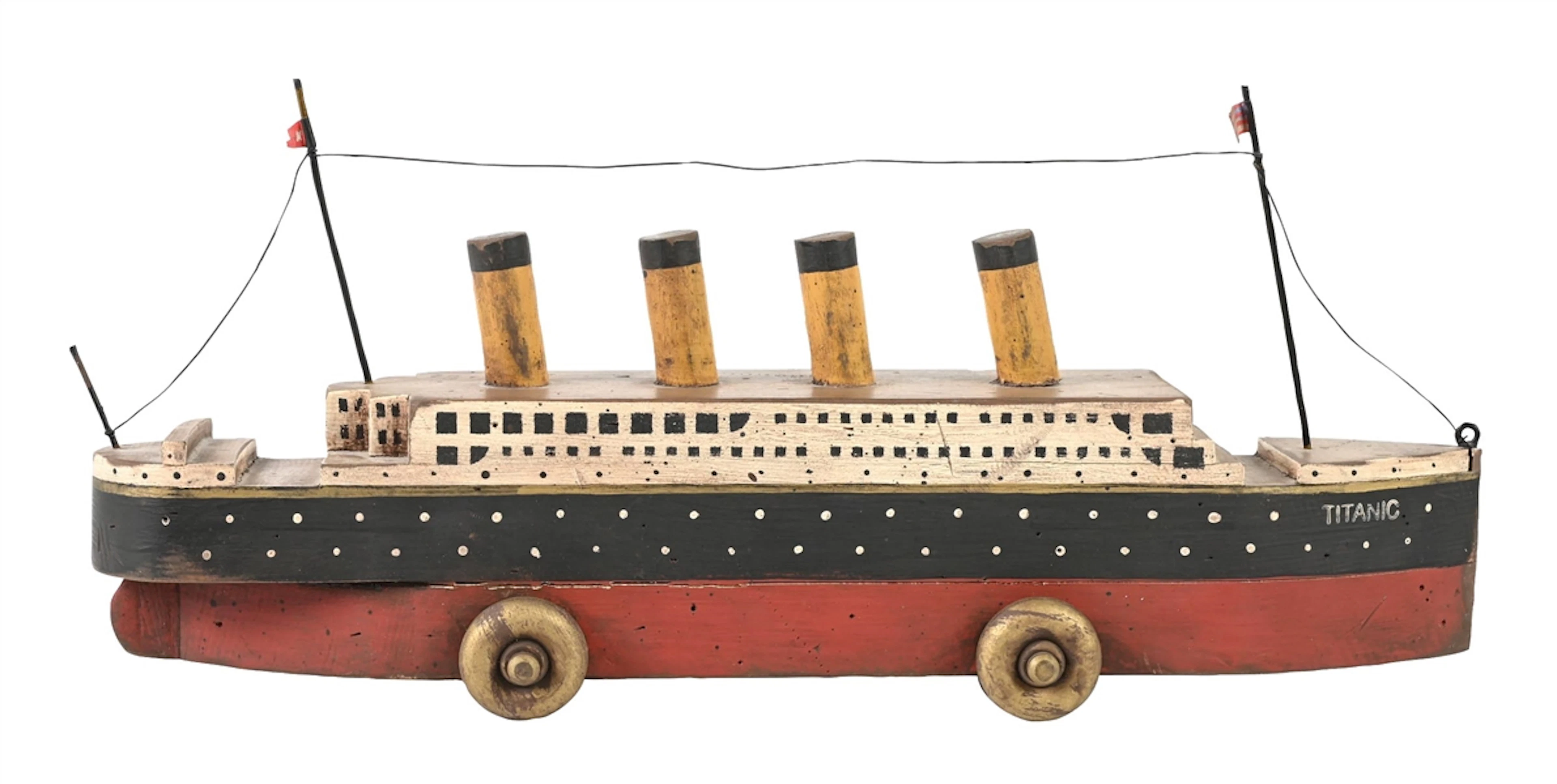 VERY UNUSUAL & CONTEMPORARY TITANIC MODEL BOAT