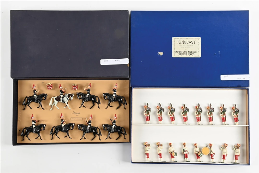 LOT OF 2: HIRART & KINGCAST SETS IN BOXES