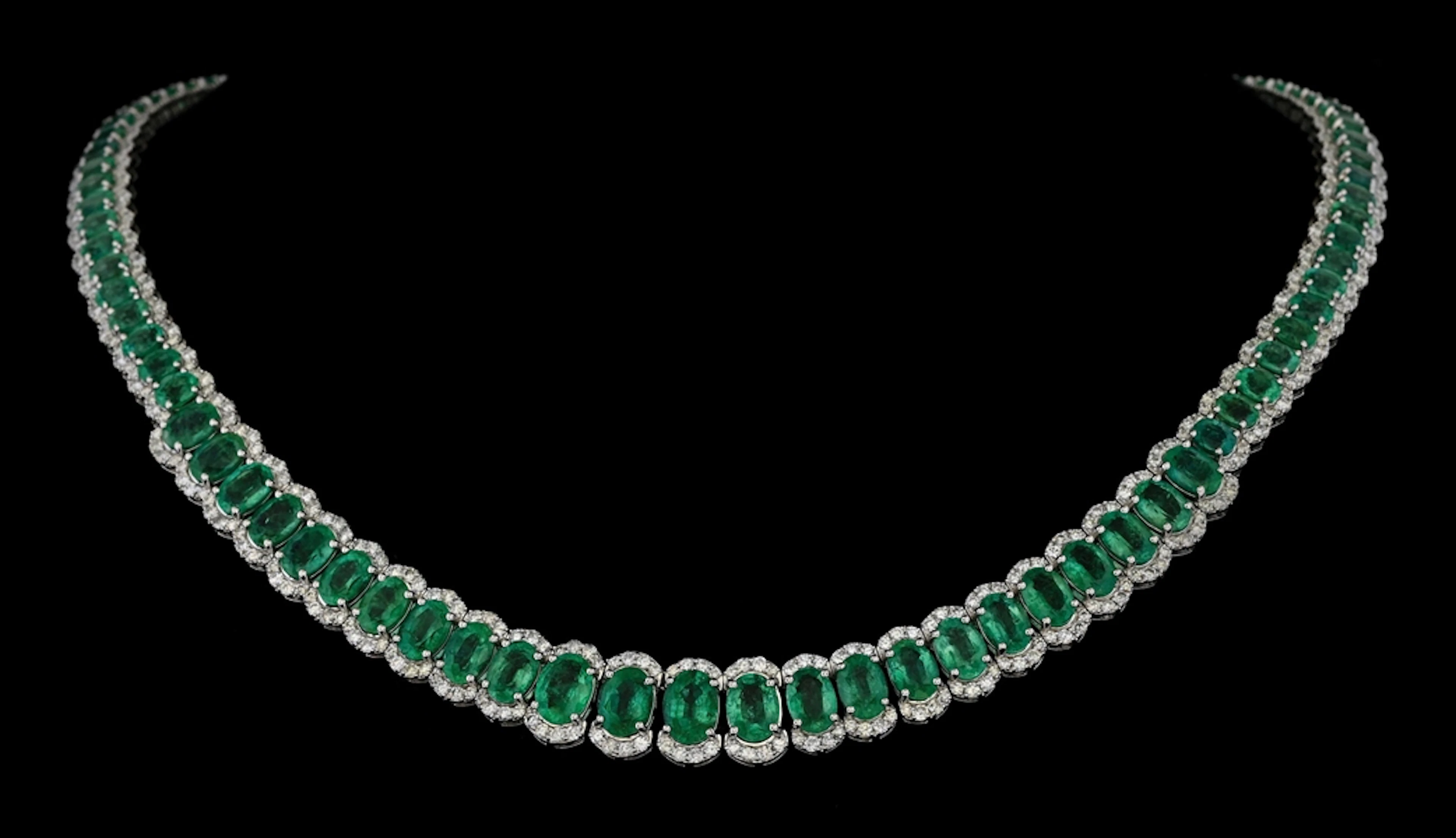 PLATINUM EMERALD & DIAMOND NECKLACE W/REPORT