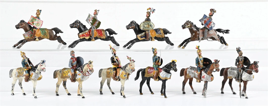 LOT OF 10: HEYDE MOUNTED KNIGHTS SIZE 2 (60MM)