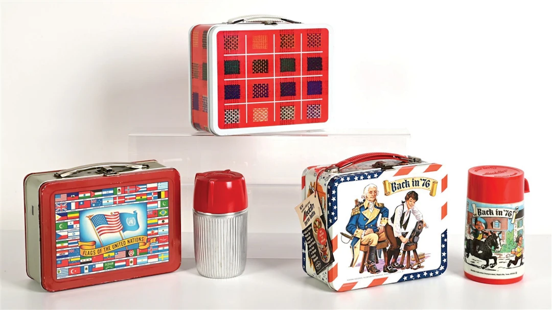 LOT OF 3: OHIO ART RED PLAID LUNCHBOX, FLAGS OF THE UNITED NATIONS