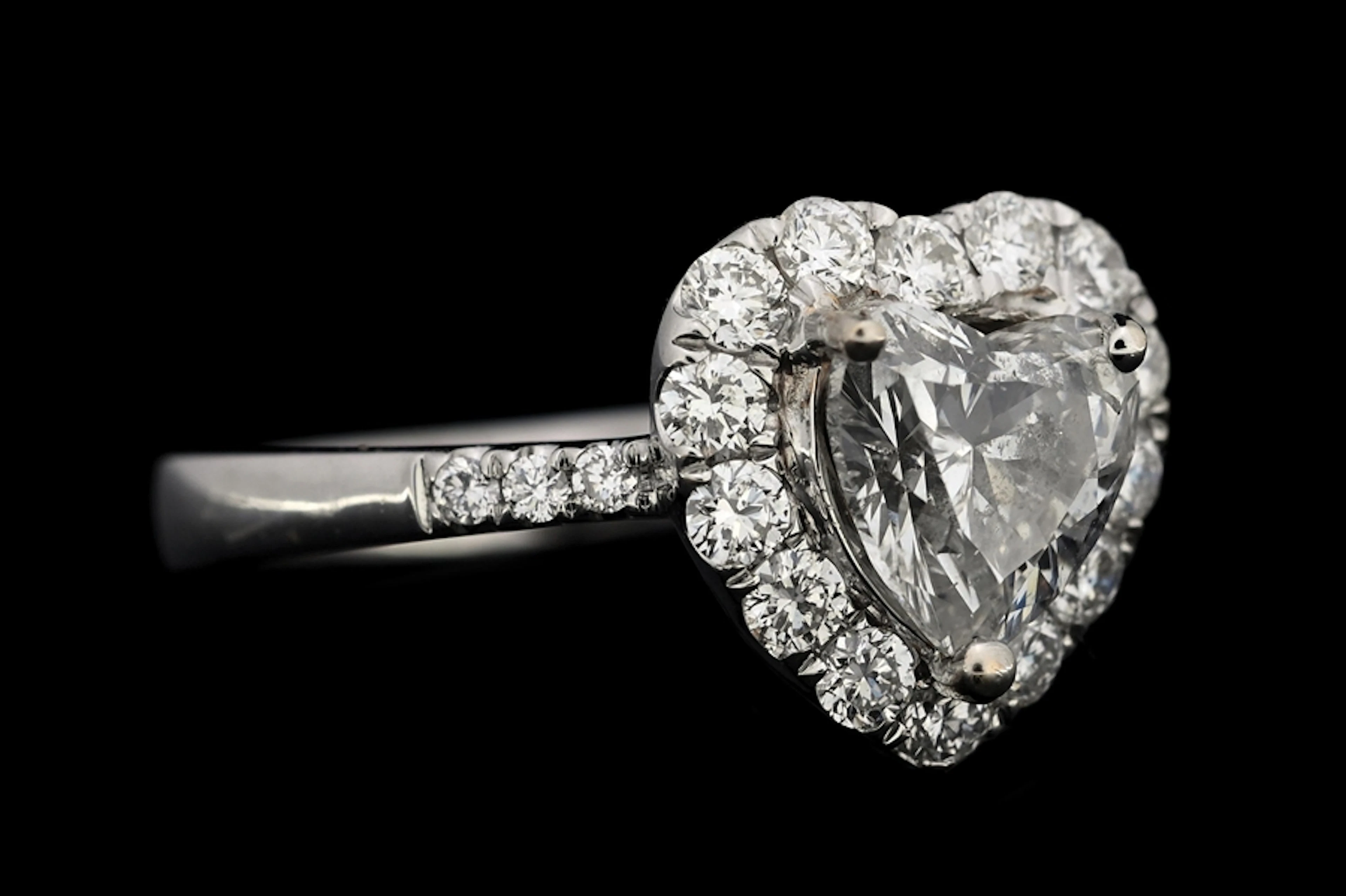 18K WHITE GOLD 1.84CT TW DIAMOND ENGAGEMENT RING W/REPORT