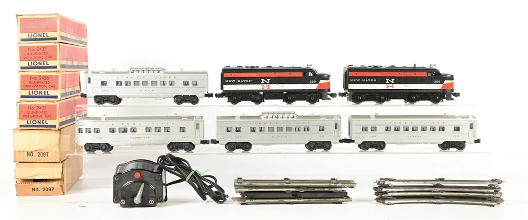 LIONEL POSTWAR O. GAUGE SET NO. 1608W NEW HAVEN DIESEL PASSENGER SET