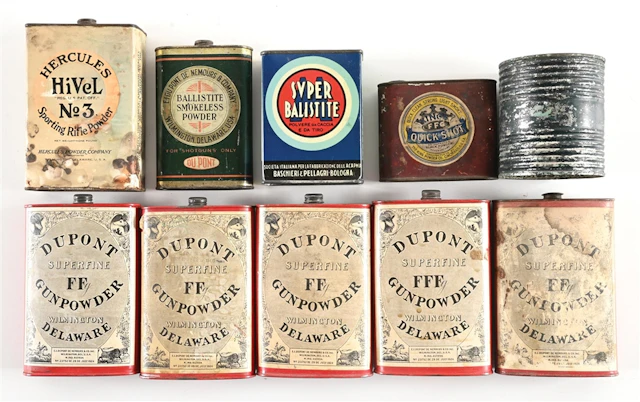 LOT (10) OF VINTAGE POWDER TINS.