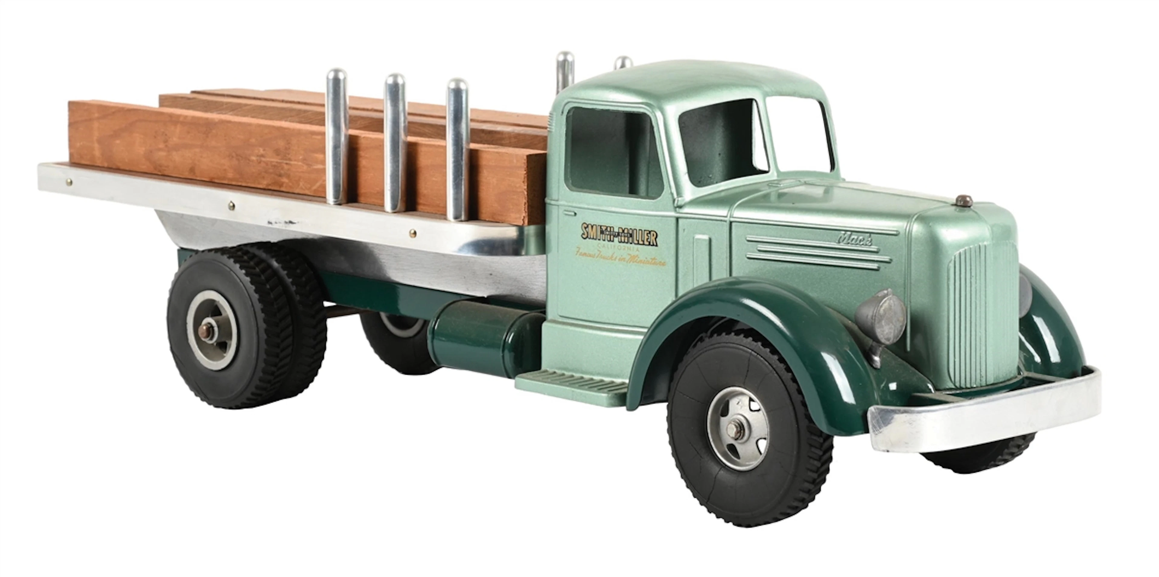 SMITH MILLER FLATBED MATERIALS TRUCK (RESTORED)