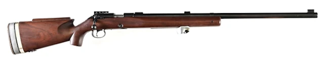 (C) WINCHESTER MODEL 52-C BOLT ACTION TARGET RIFLE.