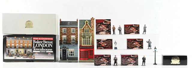 LOT OF 9: KING & COUNTRY WORLD OF DICKENS SHERLOCK HOLMES DIORAMA