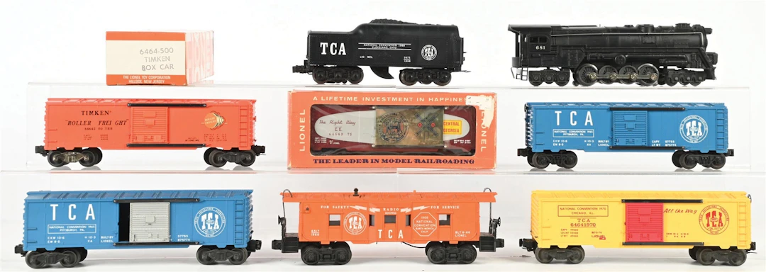 LIONEL POSTWAR O. GAUGE NO. 681 TCA STEAM LOCOMOTIVE AND TENDER WITH