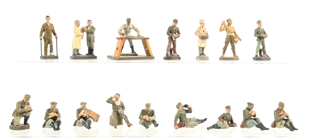 LOT OF 16: ELASTOLIN & LINEOL FIGURES IN CAMP & MEDICAL POSES