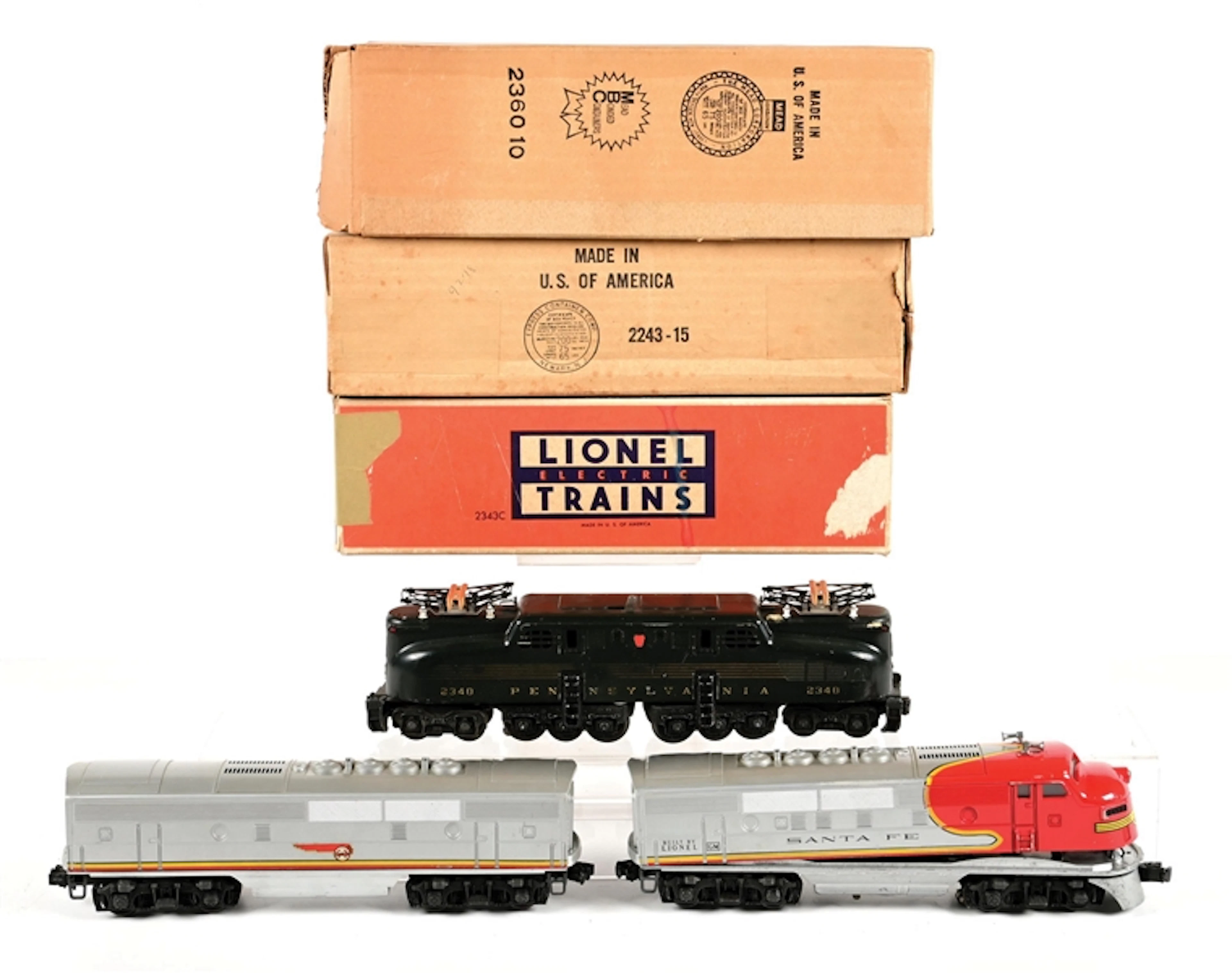 LOT OF 3: POST-WAR LIONEL O-GA. NO. 2243 SANTA FE F-3 DIESELS & NO.
