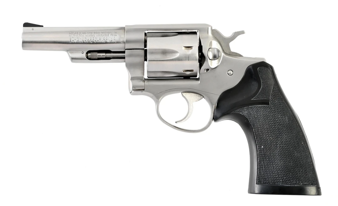 (M) RUGER POLICE SERVICE SIX DOUBLE ACTION REVOLVER.