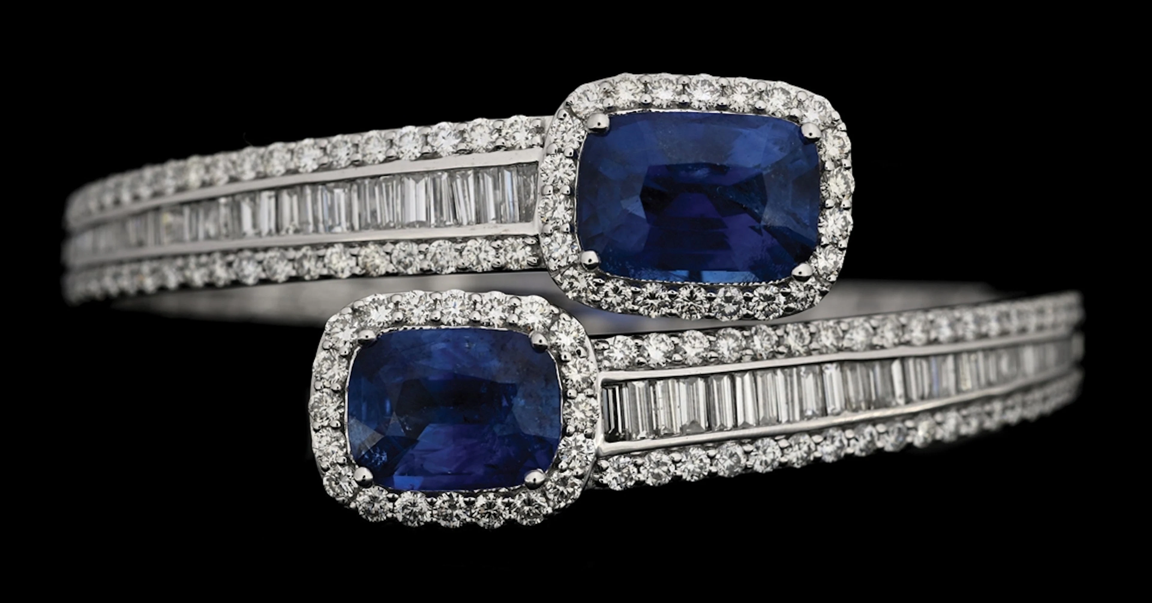 PLATINUM SAPPHIRE & DIAMOND BANGLE BRACELET W/GIA REPORTS