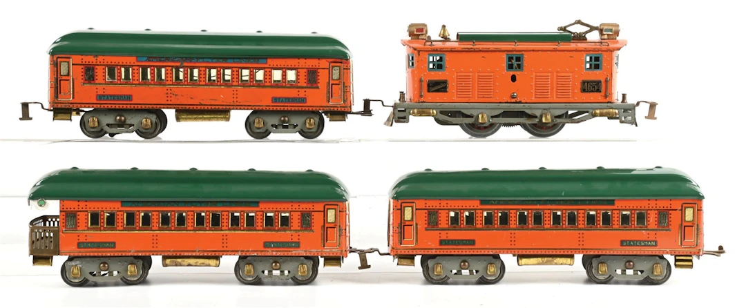 LOT OF 4: AMERICAN FLYER LINES NO. 4654 LOCO WITH STATESMAN CARS