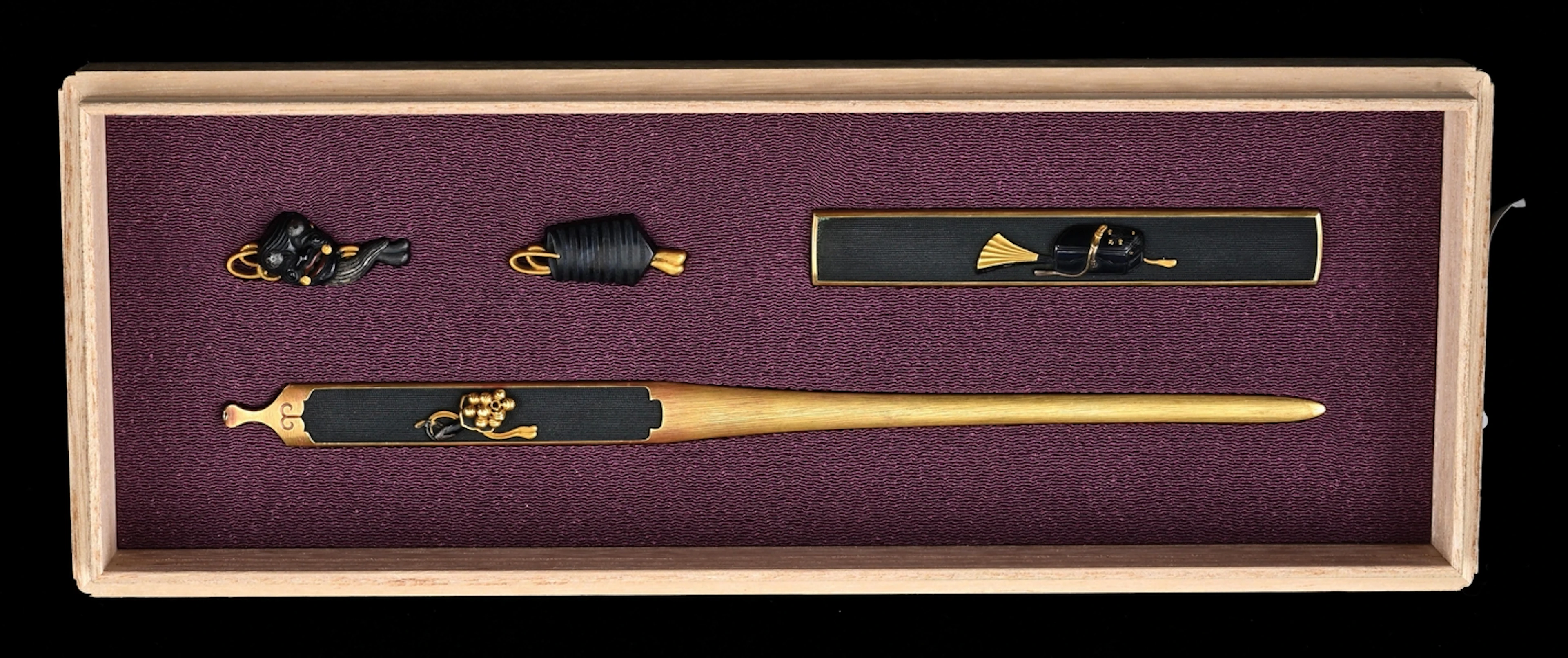 OUTSTANDING MITOKOROMONO SET OF GOLD MOUNTS BY MASANORI, THEMED AFTER