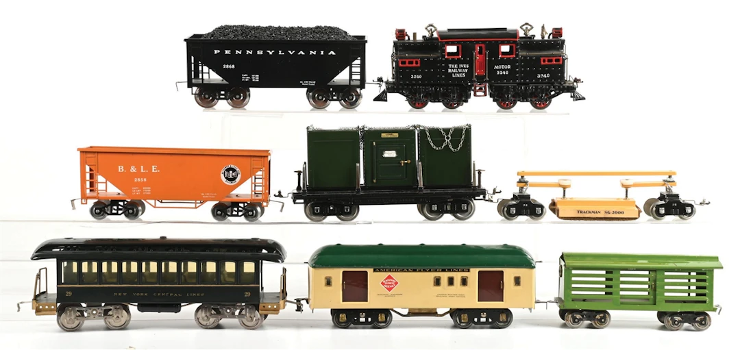 LOT OF 8: STANDARD GAUGE ASSORTMENT