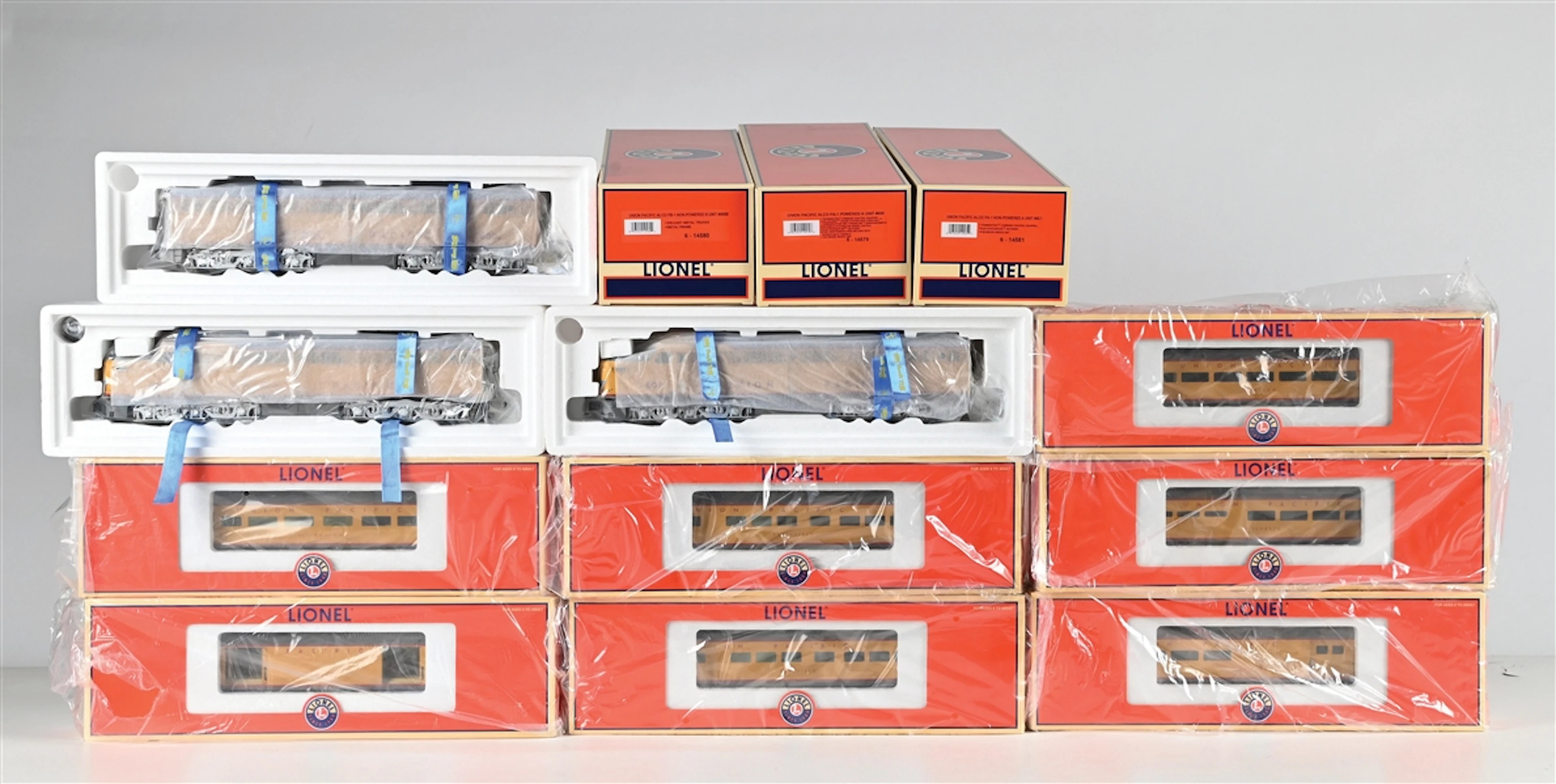 MODERN ERA LIONEL O-GA. NO. 6-31712 UNION PACIFIC 50TH ANNIVERSARY