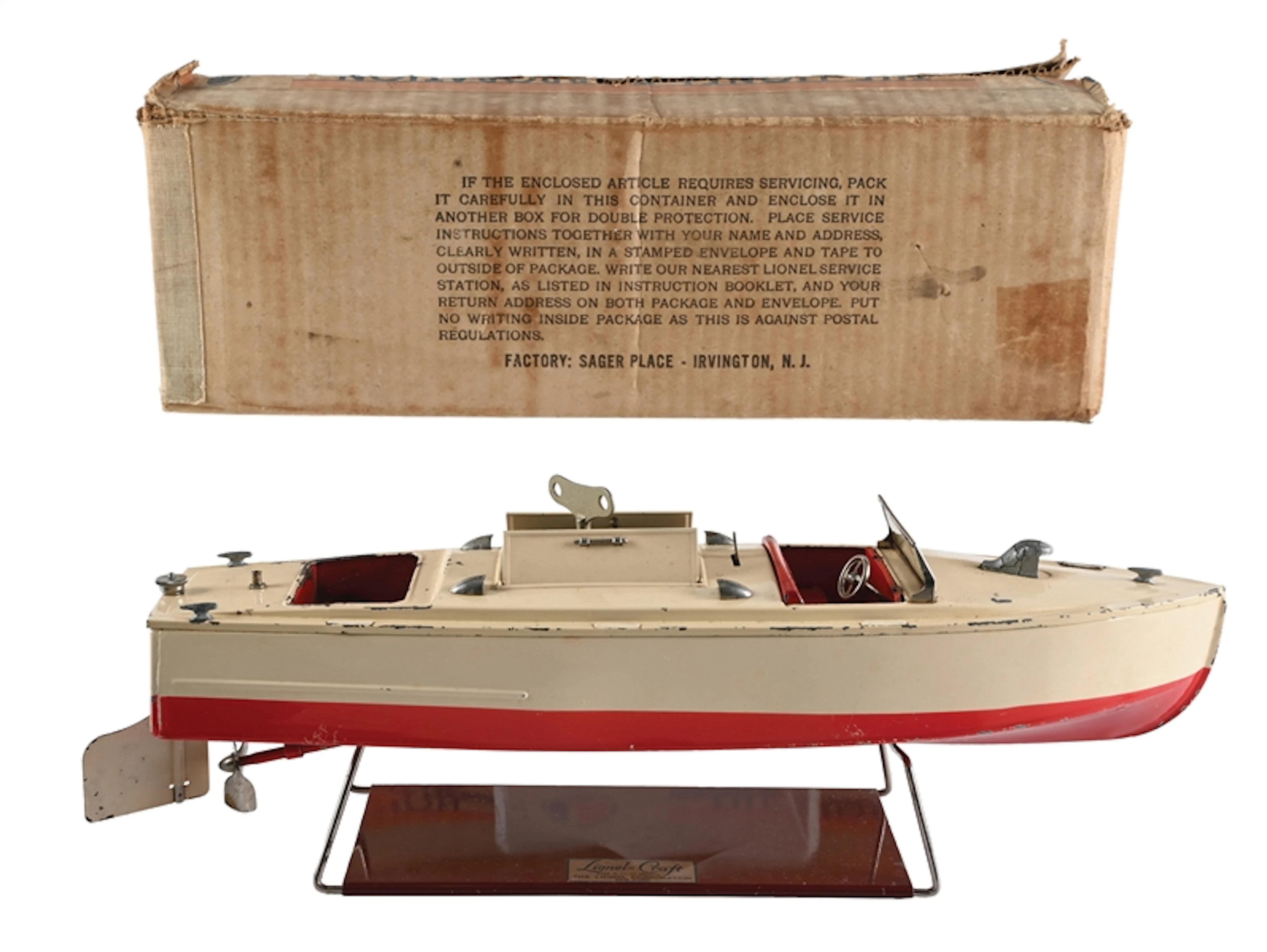 LIONEL BOAT IN ORIGINAL BOX